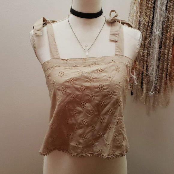 COPY - Nwt Aerie crop top - Picture 3 of 10